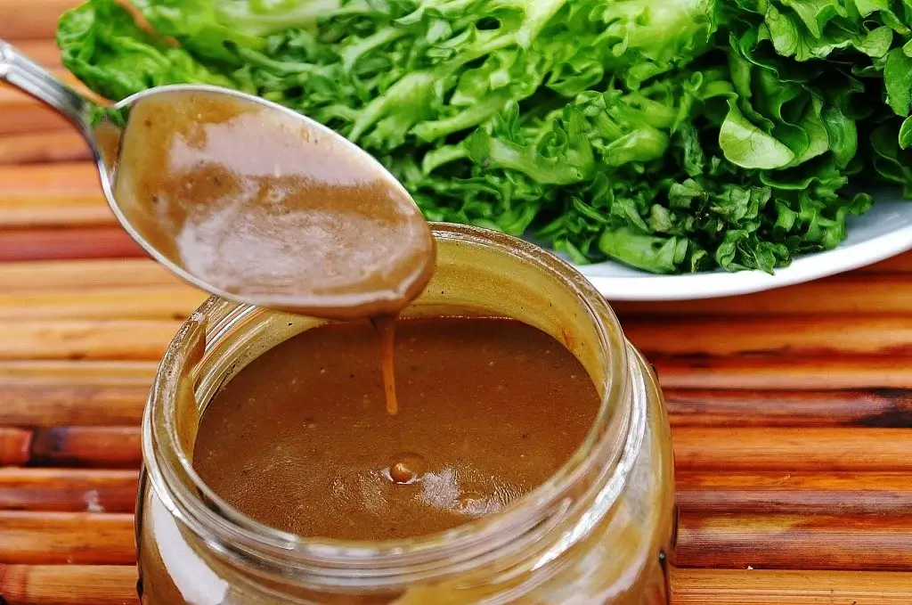 CBD balsamic dressing